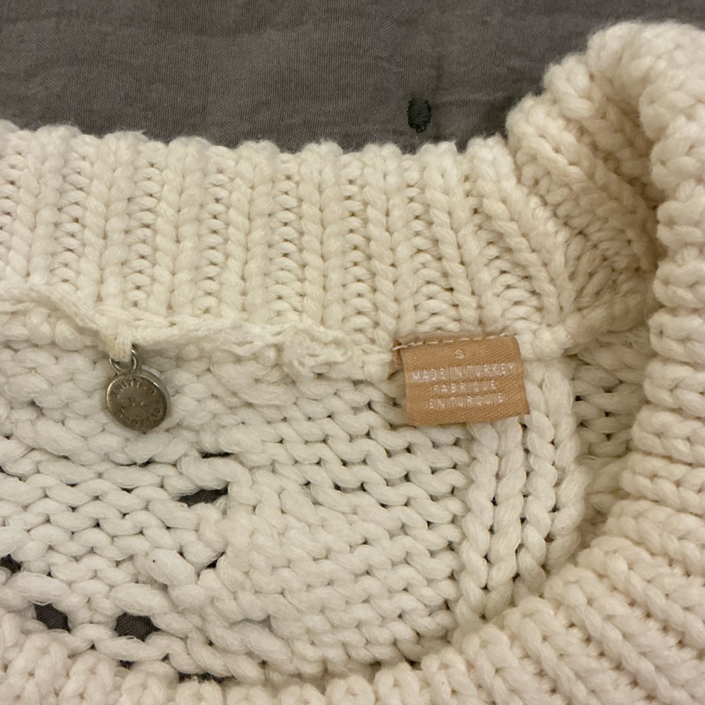 Knitted & Knotted Women’s Ivory Classic Elegant Sweater Size Small - Picture 14 of 14